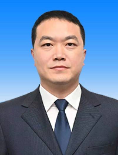 初冬（吉林省司法厅党组成员、副厅长，省监狱管理局党组书记、局长）