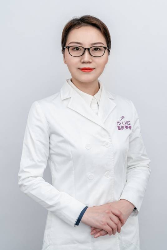 郑楠(重庆美莱整形美容医院五官形体塑美医师)