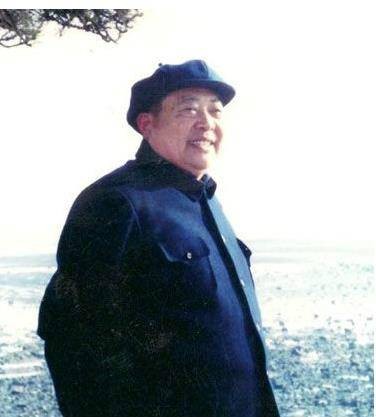 赵洪鑫(亚洲房地产协会艺术专业委员会联合副理事长)