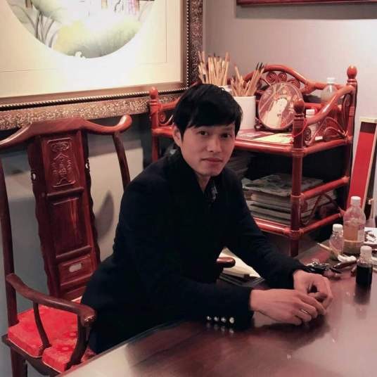 周敏（中国轻工业联合会陶瓷装饰工一级（高级技师））