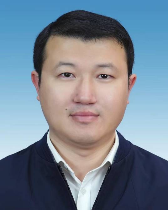 余强（广西藤县县委常委，县人民政府常务副县长、党组副书记）