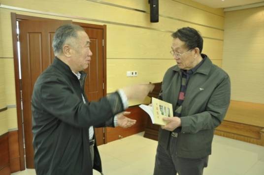 黄树芳（山西作家协会理事，朔州市作协主席）