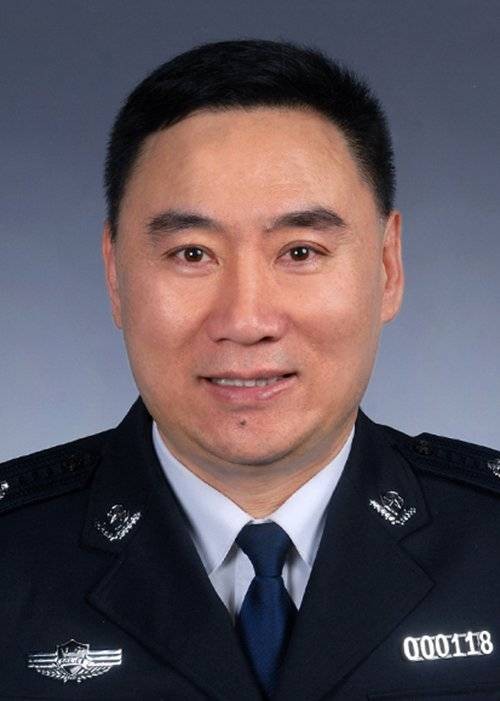 孟炜（辽宁省丹东市政府原副市长、市公安局原局长）