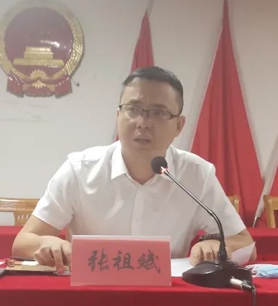 张祖斌（江西省于都县罗江乡党委副书记、乡长）