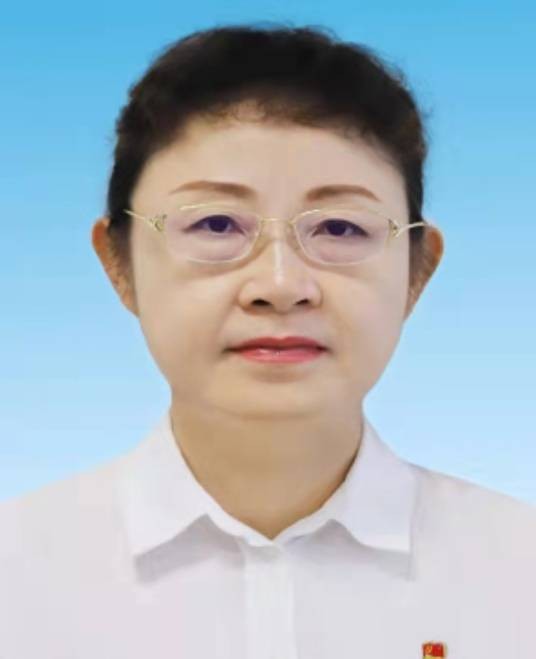 杨会春（海南省海口市委常委、市纪委书记，市监察委员会主任）