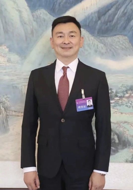 张旭东（中国曲协副主席、四川省文联副主席）