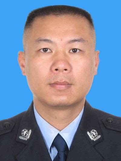 李文进(南宁市公安局党委委员)