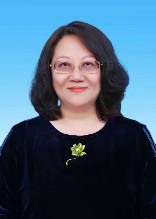 葛丽英(内蒙古艺术学院文化艺术管理学院院长、教授)