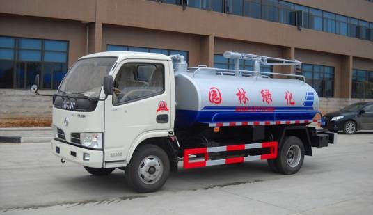 东风轻型吸粪车