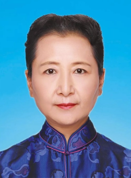 崔玉英(第十四届全国政协港澳台侨委员会副主任)