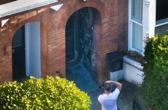5·12英国首相住所起火事件