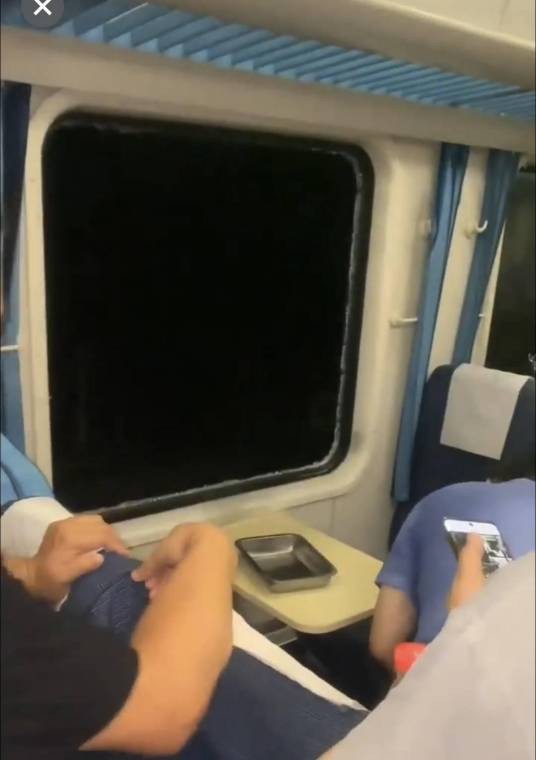 7·2K1373次旅客列车脱线事故