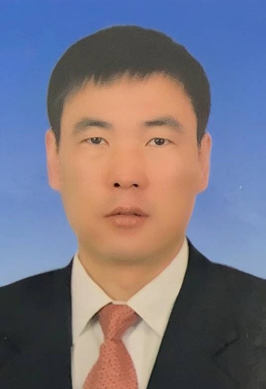 张雷（辽宁省本溪市教育局党组成员、副局长）