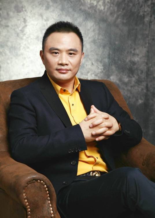 张振威（国家广电总局美术家协会副秘书长）