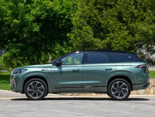 中大型SUV