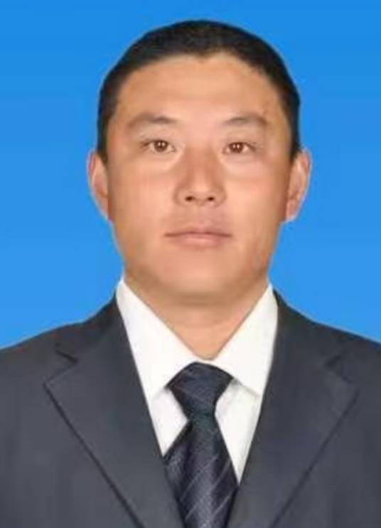 王茂文（内蒙古自治区乌兰察布市商都县玻璃忽镜乡党委书记、党群服务中心主任）