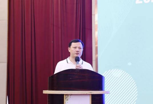 聂鑫（广东省东莞市卫生健康局办公室原主任）