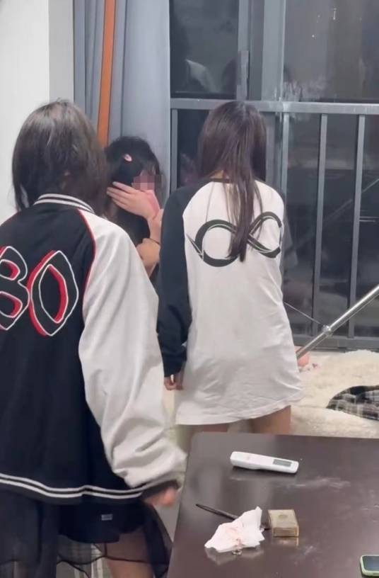 4·16长沙女生遭同学殴打后割腕事件