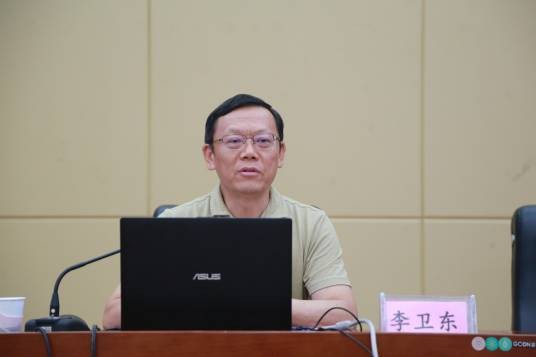 李卫东（广西开放大学原党委书记）