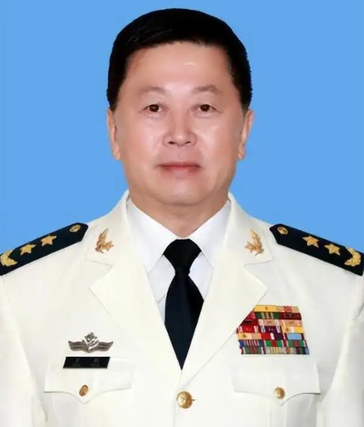 王征（海军原中将副政委）