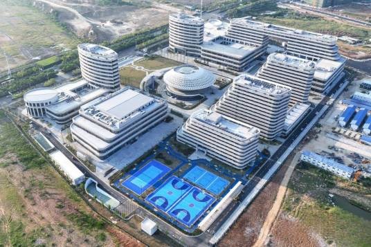 武汉理工大学军山校区