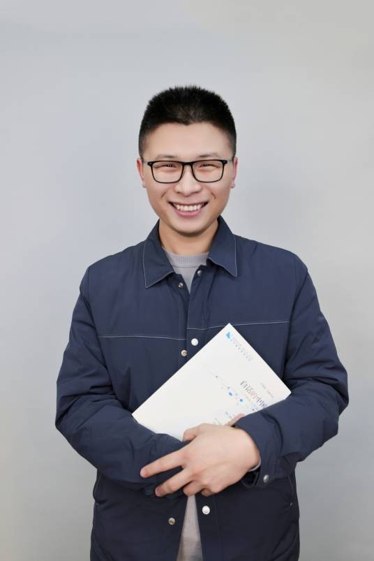 林俊杰（平行线教育数学教师及教材编委）