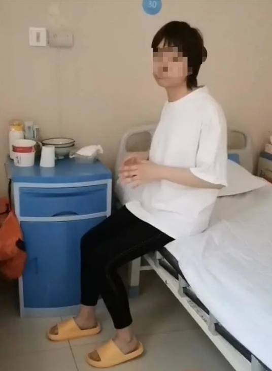 7女生游峨眉山失联事件