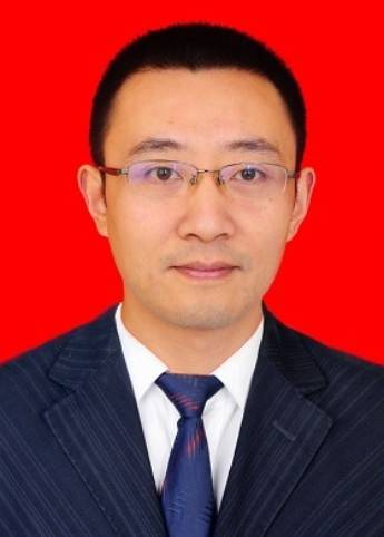 黄伦（四川省绵阳市三台县卫生健康局局长）