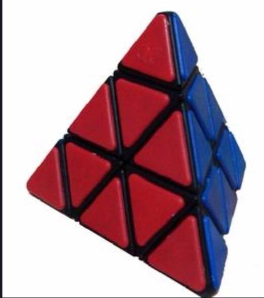 金字塔魔方