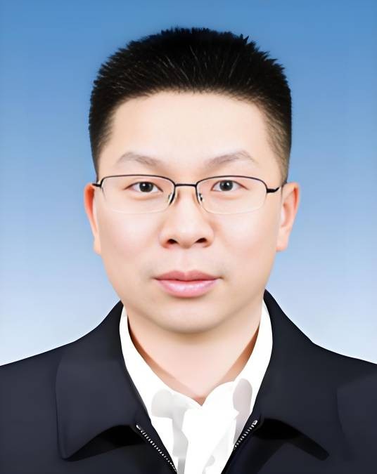 杨华堂(湖北省襄阳市人民政府副市长、党组成员,市委政法委第一副书记,市公安局党委书记、局长、督察长)