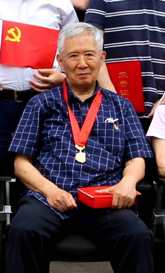 刘煜奋