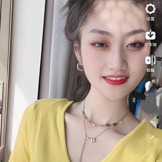 莎莎女装工厂精品服饰