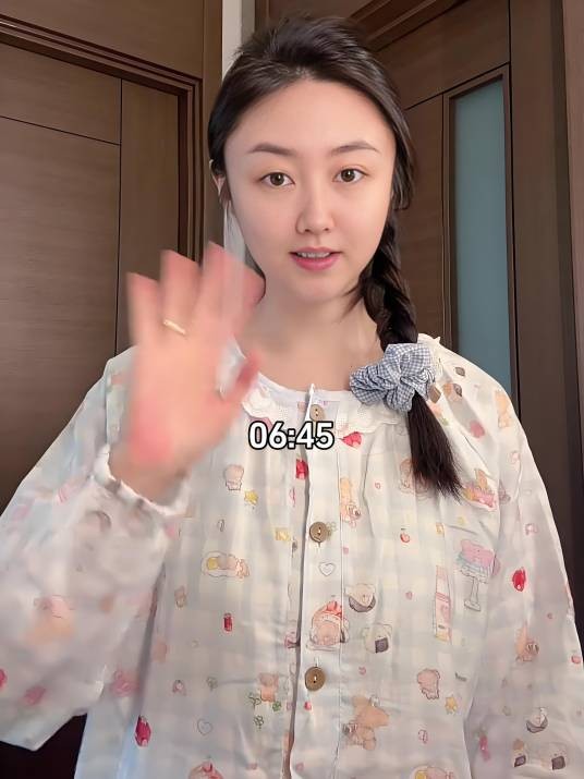 闻小纳