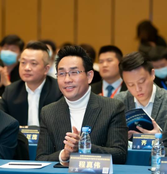 程真伟（北京合众医疗集团董事长）