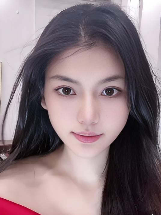 模特刘倩