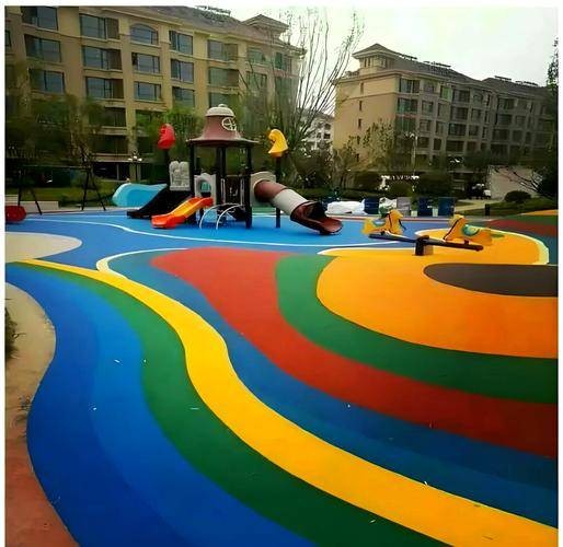 幼儿园跑道
