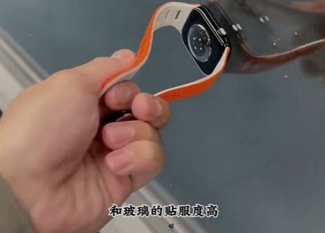 光胶现象