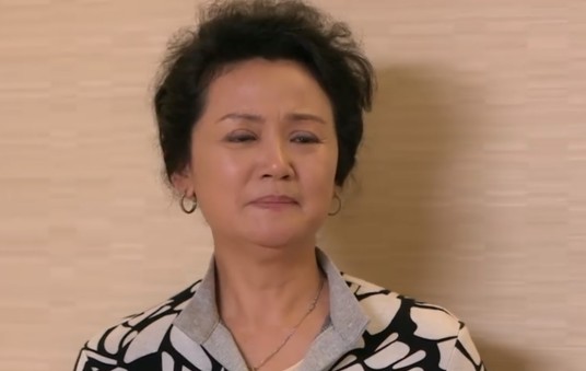 林小玲（《我的左手右手》中由徐美玲饰演的崔家长媳）