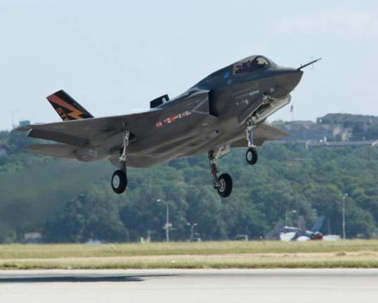 F-35B战斗机