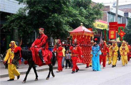 迎亲（古老的传统婚姻习俗之一）