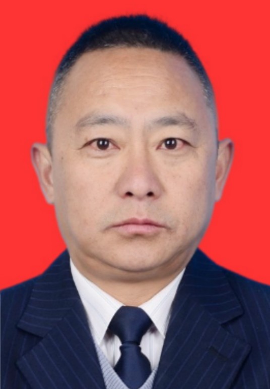 李贵富（四川省阿坝藏族羌族自治州黑水县人大常委会副主任）