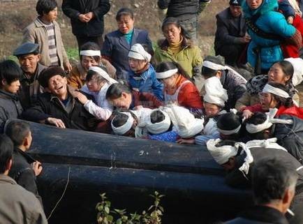 1·12贵州警察枪杀村民案