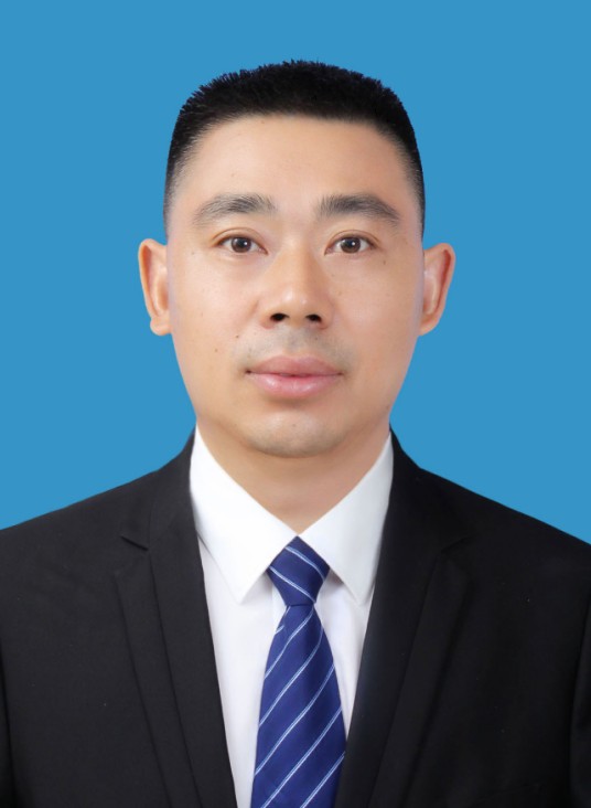 罗鹰（贵州省遵义市红花岗区舟水桥街道党工委书记）