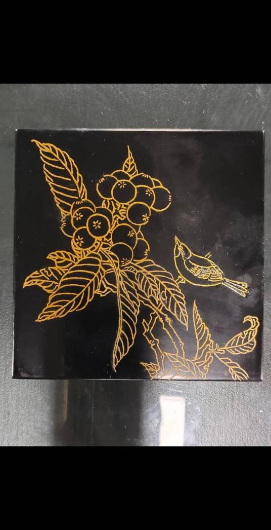 漆画（一种以天然大漆为主要媒介的绘画艺术门类）