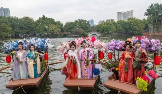 广州水上花市