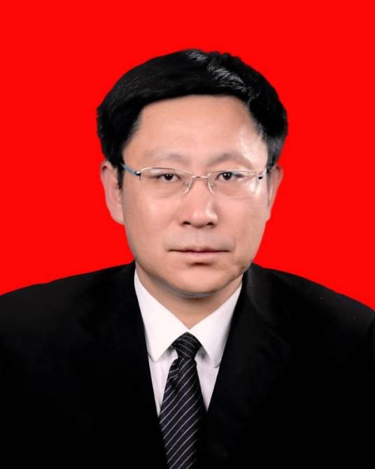 孙多勇（内蒙古阿拉善孪井滩生态移民示范区党工委委员、管委会副主任）