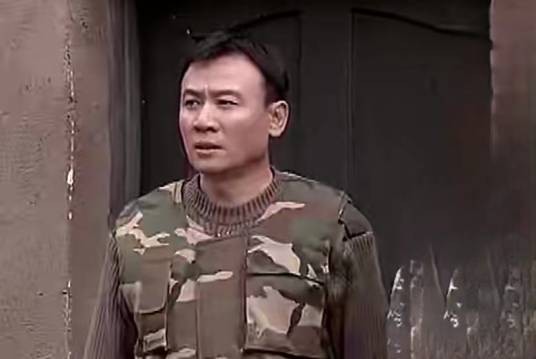 曹仁（军旅剧《兵峰》中的军医角色）