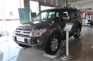 2012款帕杰罗3.0L自动精英超越版