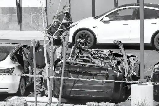 3·18美国特斯拉汽车遭袭事件