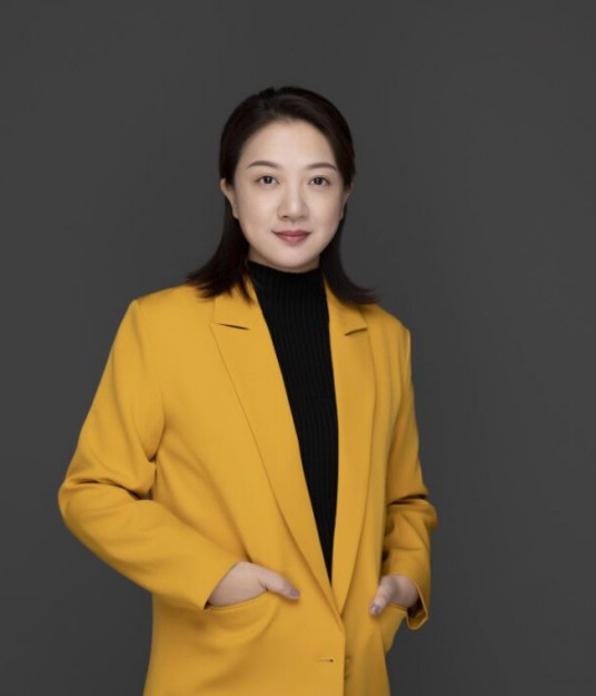 陈小晓（中国四川师范大学影视与传媒学院副教授、二级编剧）